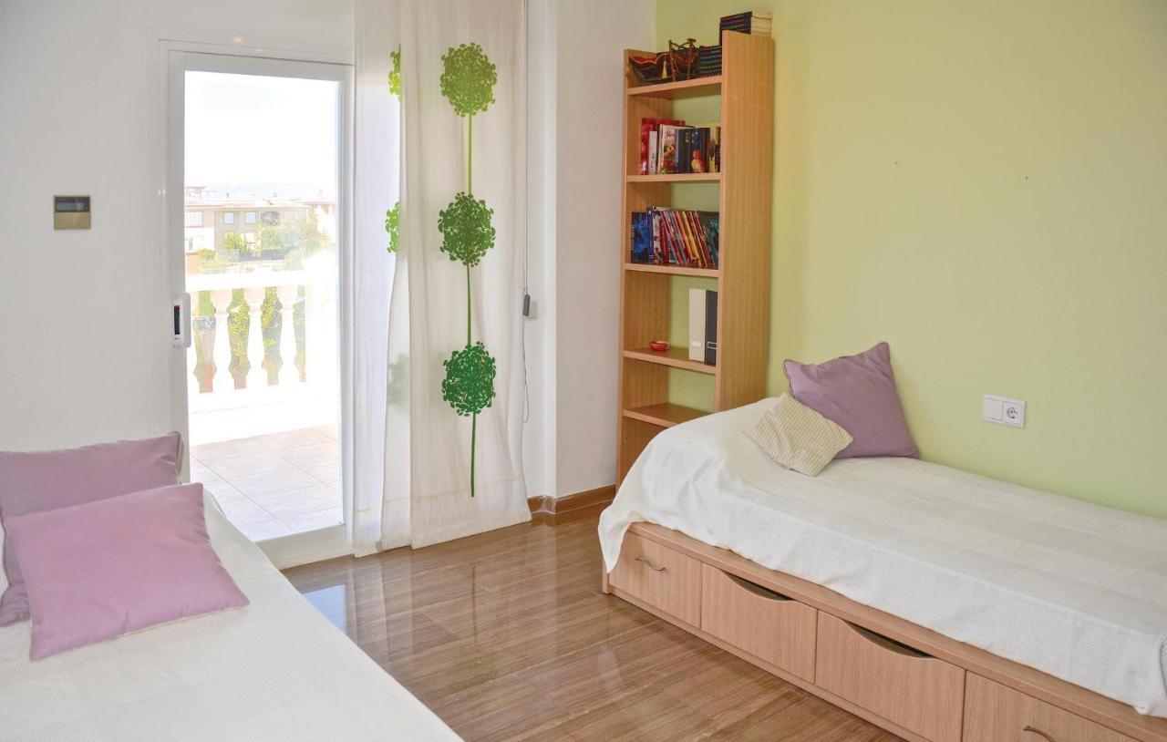 Beautiful In Lluchmajor With Kitchen Sa Torre