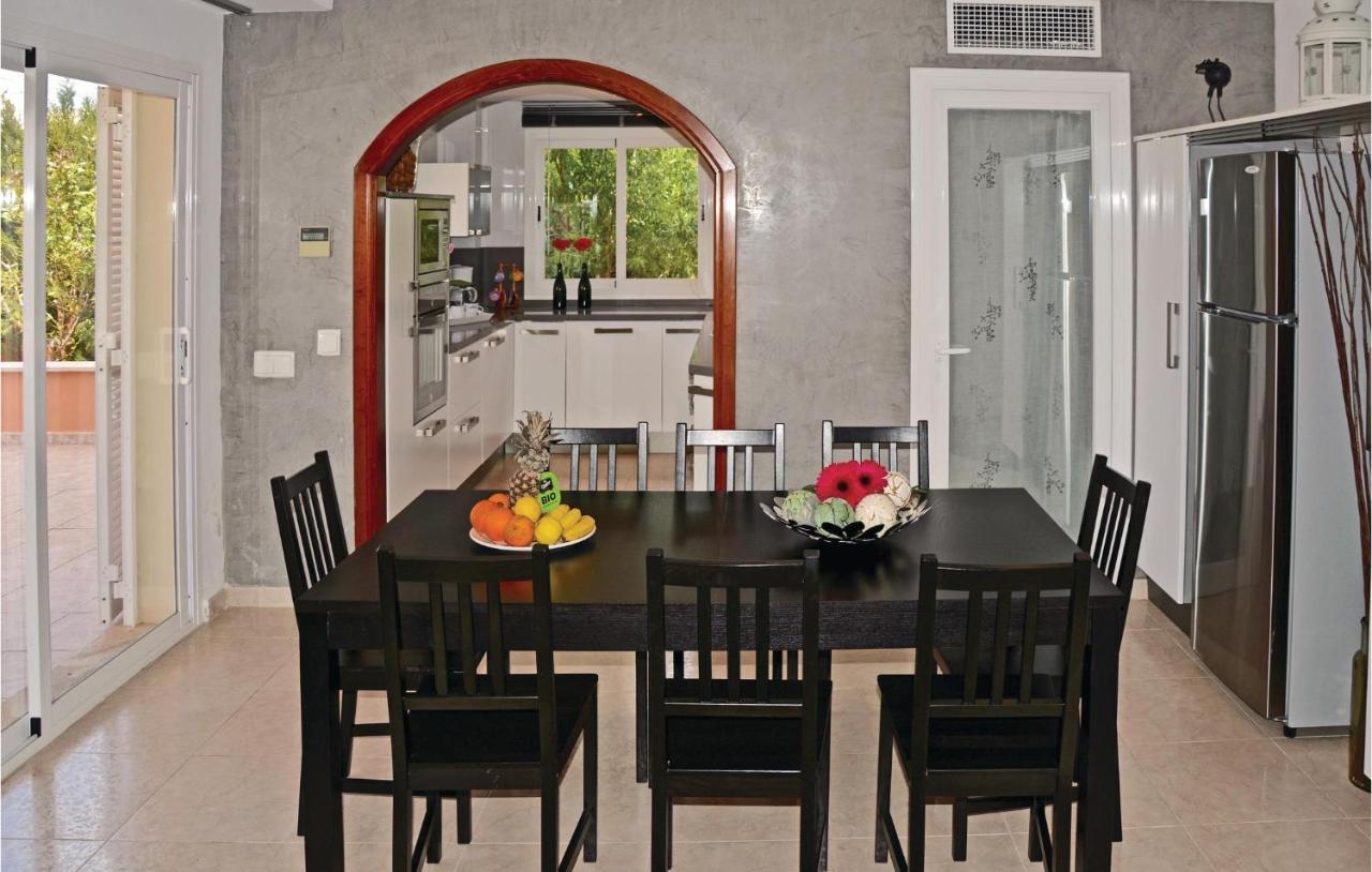 Beautiful In Lluchmajor With Kitchen Vakantiehuis